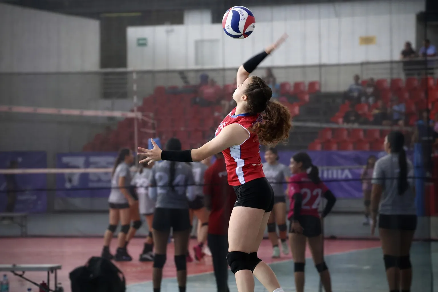 Atletas costarricenses de voleibol en la Copa Panteras, en México.